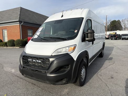 Used 2025 RAM ProMaster 2500 image 2