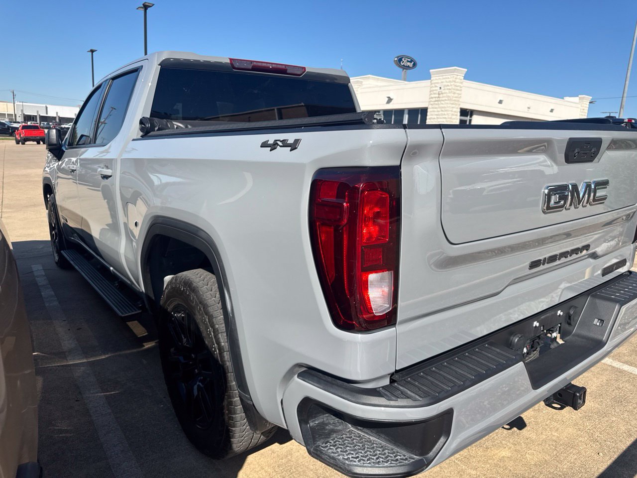 Used 2024 GMC Sierra 1500 Elevation AWD/4WD image 7