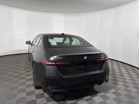New 2026 BMW 540i xDrive w/ M Sport Package image 3