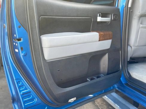 Used 2010 Toyota Tundra Limited image 31