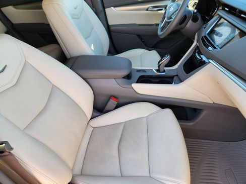 Used 2019 Cadillac XT5 Luxury image 14