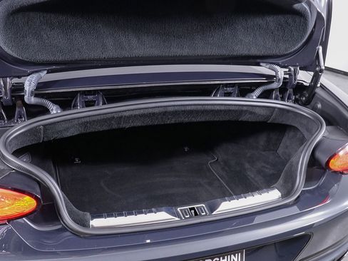 Used 2020 Bentley Continental GT image 19