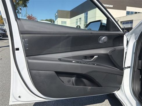 New 2026 Hyundai Elantra Blue image 10