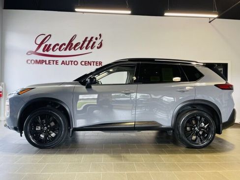 Used 2023 Nissan Rogue SV w/ SV Premium B Package AWD/4WD image 2