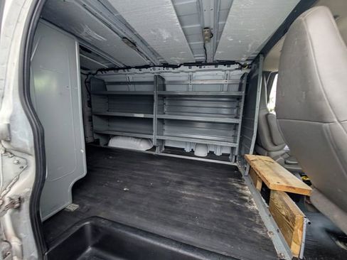 Used 2021 Chevrolet Express 2500 w/ Communications Package RWD image 11
