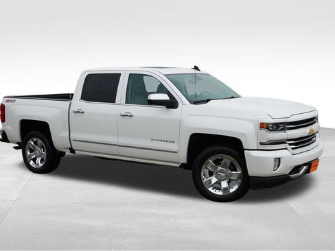 Used 2016 Chevrolet Silverado 1500 LTZ w/ LTZ Plus Package AWD/4WD image 2