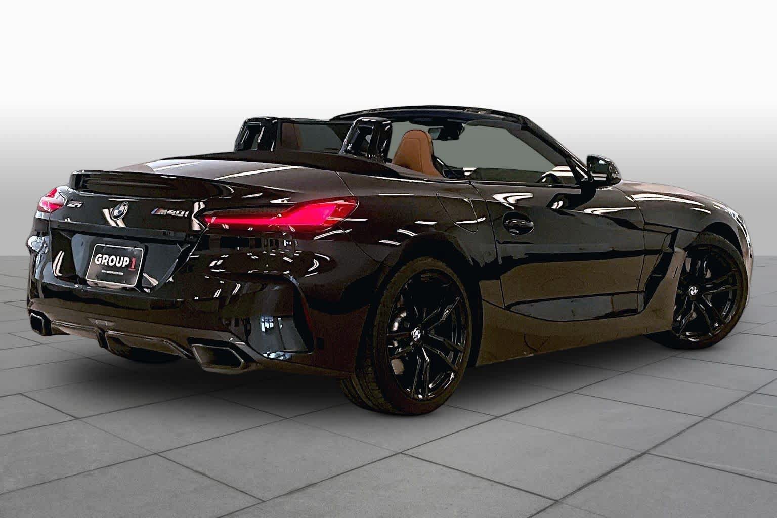 Used 2022 BMW Z4 M40i w/ Premium Package RWD image 12