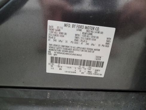 Used 2016 Ford Explorer XLT w/ Equipment Group 202A AWD/4WD image 33