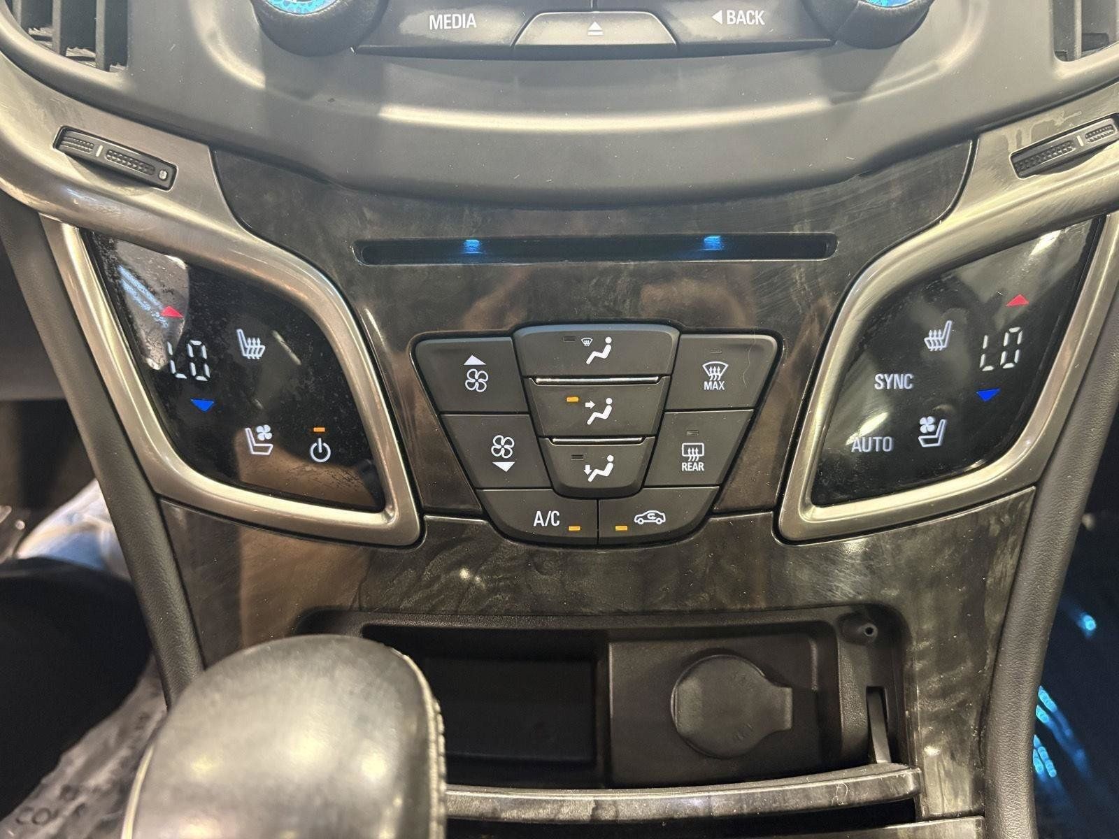 Used 2015 Buick LaCrosse Premium w/ Driver Confidence Package #1 FWD image 20