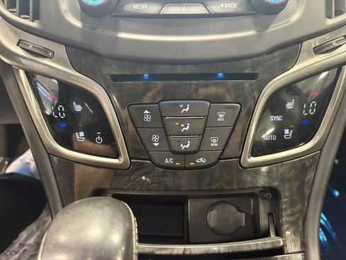 Used 2015 Buick LaCrosse Premium w/ Driver Confidence Package #1 FWD image 20