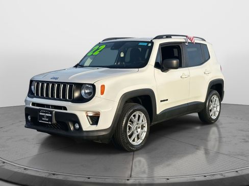 Used 2022 Jeep Renegade Latitude image 2