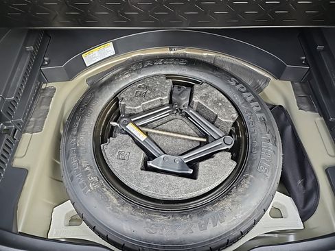 Used 2024 Toyota RAV4 LE image 24