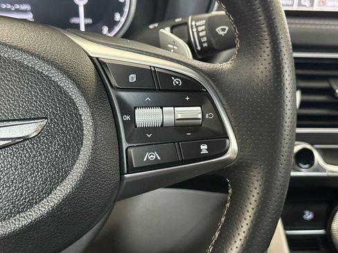Used 2023 Genesis G70 2.0T RWD image 30