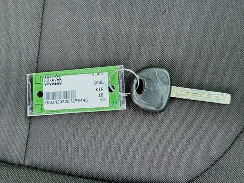 Used 2016 Kia Soul FWD image 32