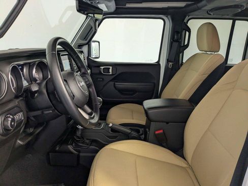 Used 2022 Jeep Wrangler Unlimited Sport w/ Sun And Sound Package AWD/4WD image 9
