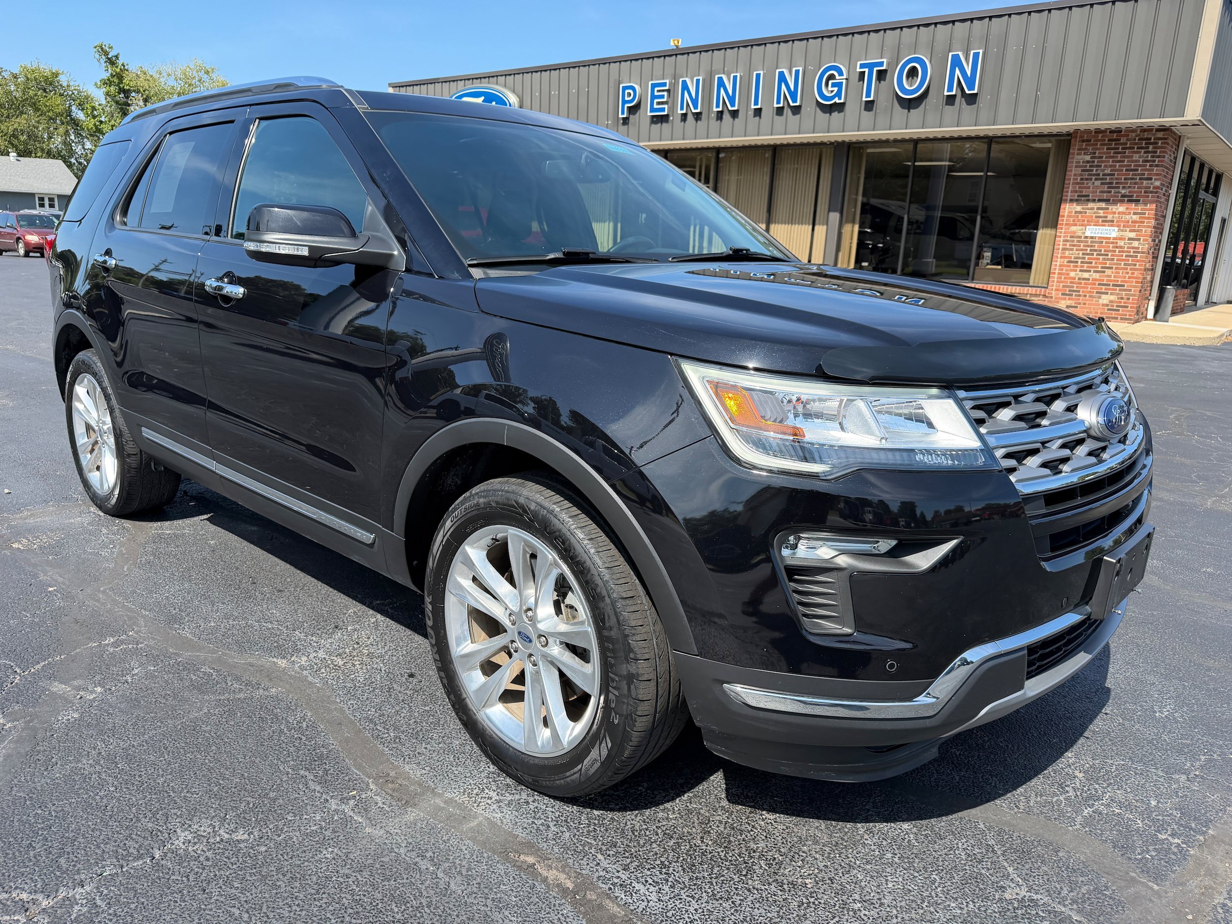 Used 2019 Ford Explorer Limited AWD/4WD image 10