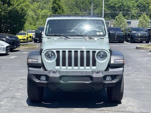 Used 2023 Jeep Wrangler Sport AWD/4WD image 2