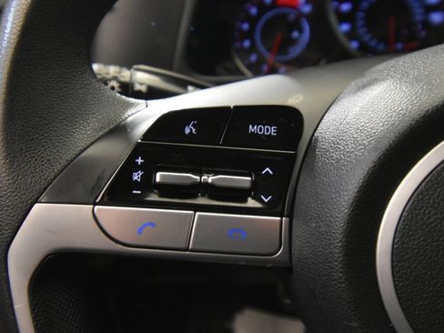 Used 2021 Hyundai Elantra SEL image 25