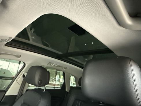 Used 2019 Audi Q5 2.0T Premium w/ Convenience Package image 12