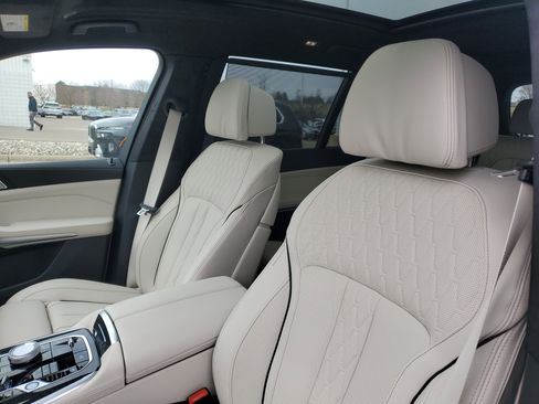 New 2026 BMW X7 xDrive40i w/ Executive Package image 7