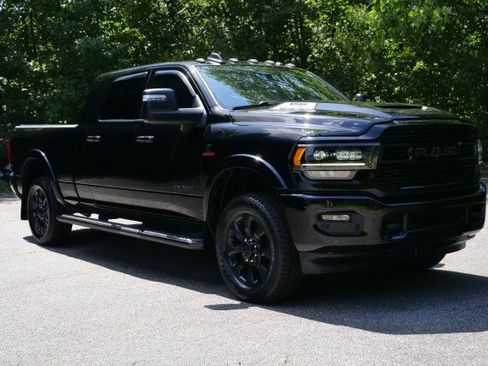 Used 2024 RAM 3500 Limited AWD/4WD image 4