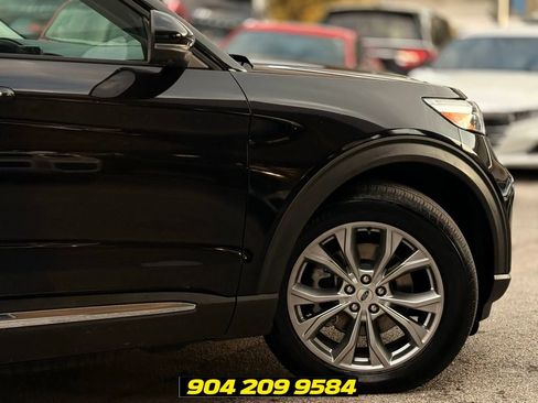 Used 2021 Ford Explorer Limited w/ Equipment Group 301A RWD image 11