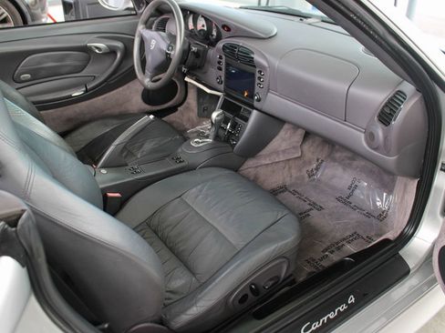 Used 2000 Porsche 911 Carrera 4 AWD/4WD image 19