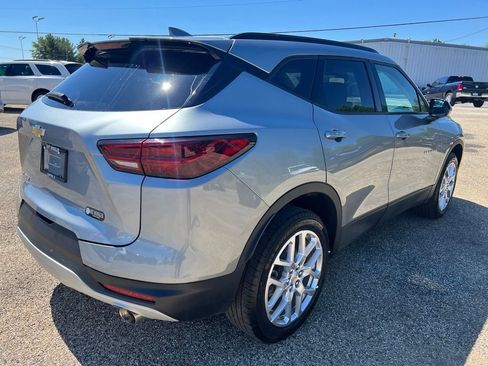 Used 2024 Chevrolet Blazer LT w/ Convenience Package FWD image 5