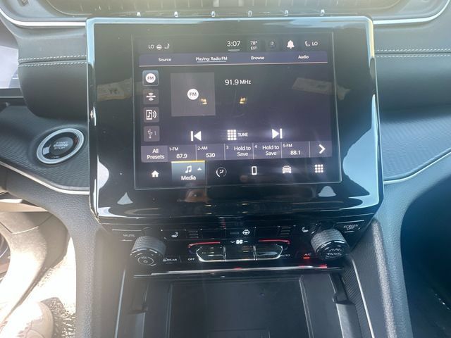 Certified 2023 Jeep Grand Cherokee L Laredo AWD/4WD image 18