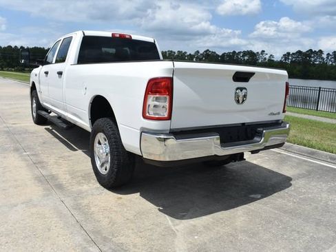 Used 2022 RAM 2500 Tradesman w/ Chrome Appearance Group AWD/4WD image 8