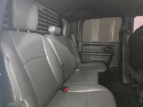 Used 2022 RAM 2500 Tradesman w/ Chrome Appearance Group AWD/4WD image 15