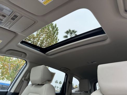 Used 2022 Honda CR-V EX-L image 2