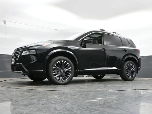 Used 2026 Nissan Rogue Platinum w/ Platinum Premium Package AWD/4WD image 45