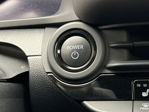 Used 2025 Toyota Crown Signia LIMITED NAV w/ Advanced Technology Package image 22