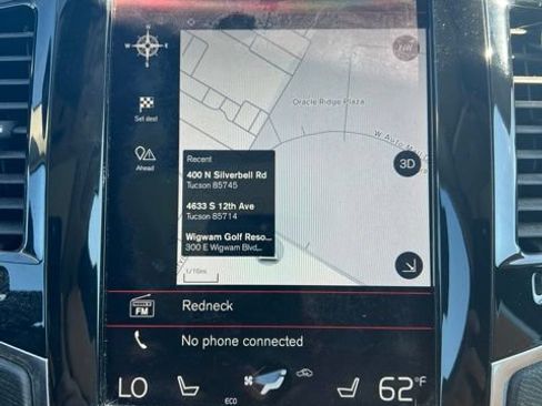 Used 2016 Volvo XC90 T6 Momentum w/ Momentum Plus Package AWD/4WD image 13