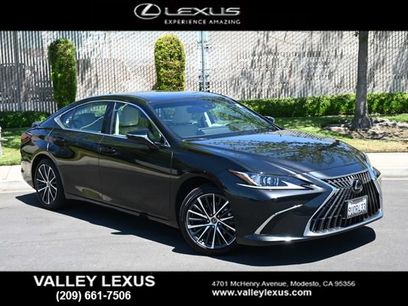 Used 2025 Lexus ES 300h w/ Premium Package
