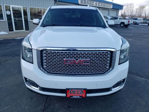 Used 2016 GMC Yukon XL Denali w/ Open Road Package image 4