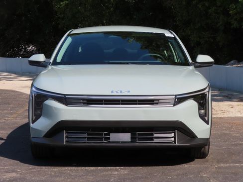 Certified 2025 Kia K4 LXS image 13