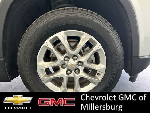 Used 2019 Chevrolet Traverse LT FWD image 15
