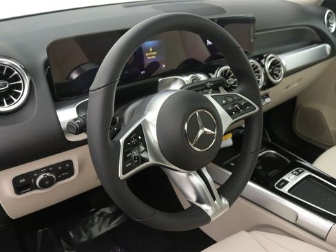 New 2026 Mercedes-Benz GLB 250 image 5