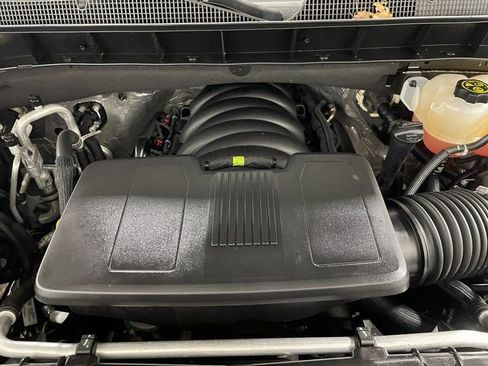 Used 2023 Chevrolet Silverado 1500 LT w/ Z71 Off-Road Package AWD/4WD image 23