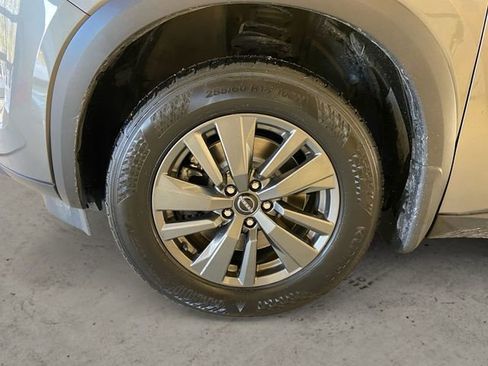 Certified 2024 Nissan Pathfinder SV w/ Black Appearance Package image 14