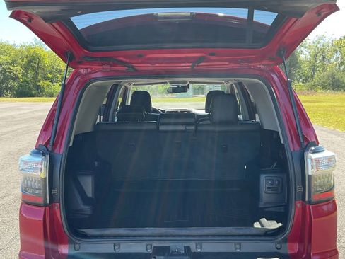 Used 2020 Toyota 4Runner Limited image 42