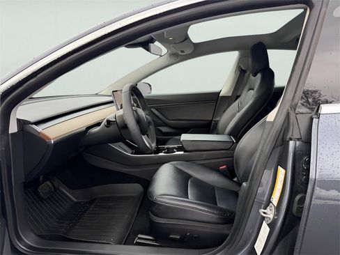 Used 2020 Tesla Model 3 Long Range image 14