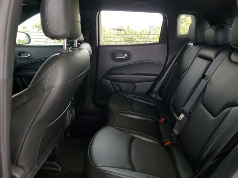 Certified 2021 Jeep Compass Latitude FWD image 9