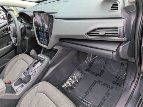 Used 2024 Subaru Crosstrek 2.0i Premium image 32