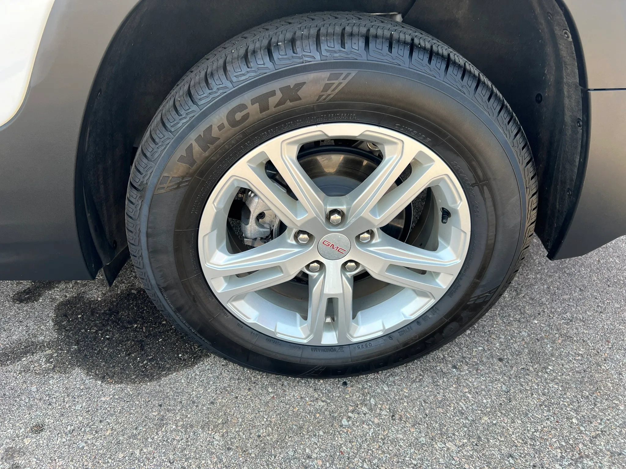Used 2023 GMC Terrain SLE FWD image 16