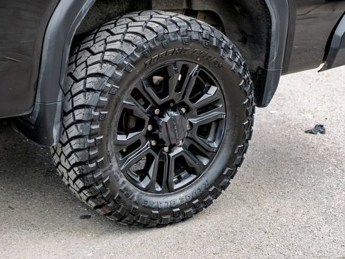 Used 2023 GMC Sierra 2500 Denali w/ Denali Black Diamond Edition AWD/4WD image 64