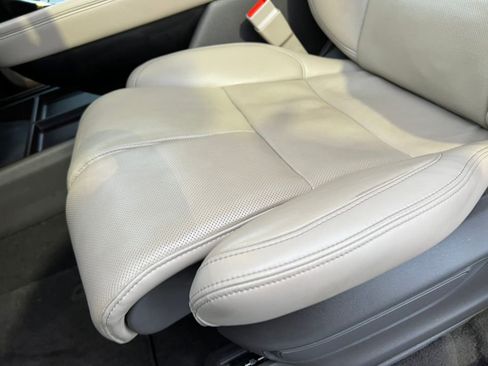 Used 2024 Lincoln Navigator L Reserve w/ Monochromatic Package image 14