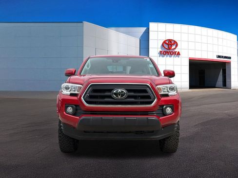 Used 2021 Toyota Tacoma SR5 AWD/4WD image 4